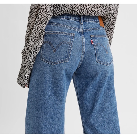 Levi’s - Picture 4 of 6